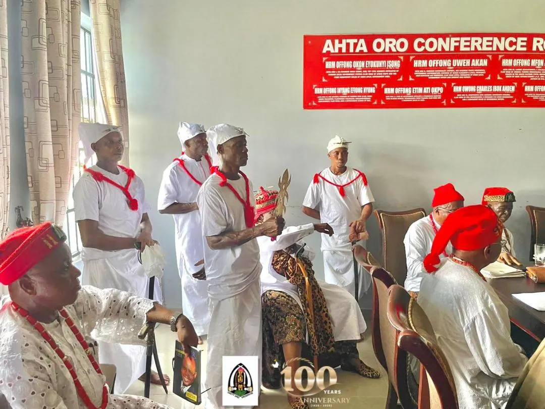 Oron basket weaving