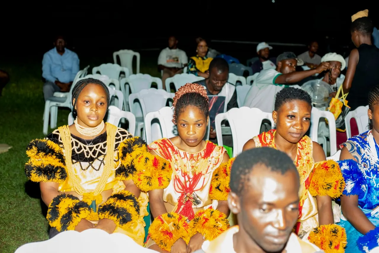 Young women in traditional Oro cultural attire
